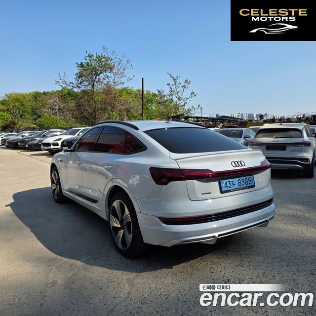 AUDI e-55 Quattro Sportback 2021 — photo 4 sur 26