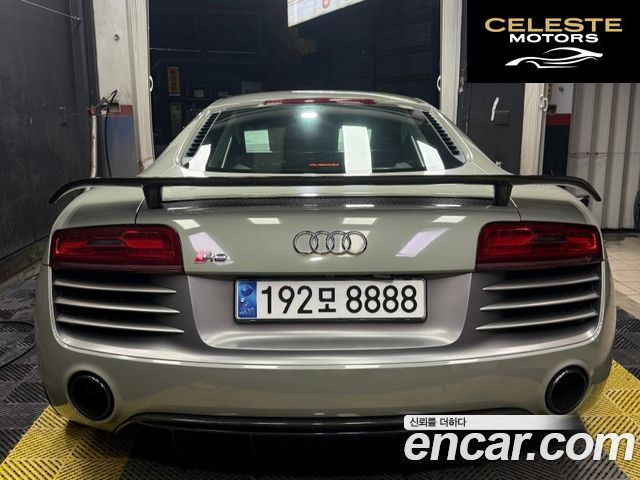 AUDI R8 5.2 V10 Coupé 2014 — photo 4 sur 26