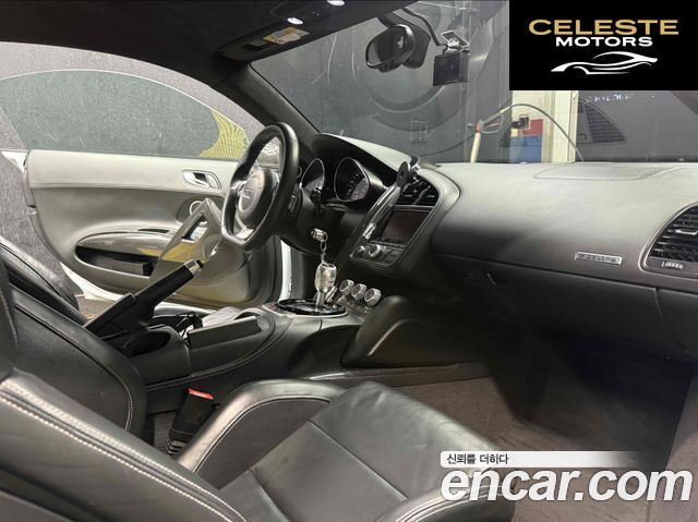 AUDI R8 5.2 V10 Coupé 2014 — photo 8 sur 26