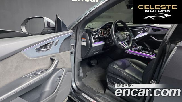 AUDI Q8 (4M) 45 TDI Quattro Premium 2021 — photo 13 sur 45