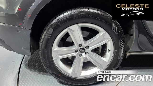 AUDI Q8 (4M) 45 TDI Quattro Premium 2021 — photo 5 sur 45