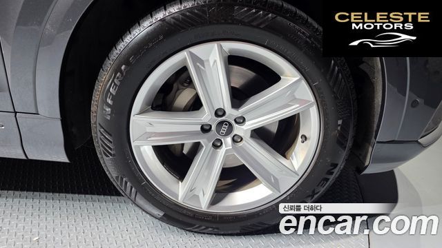 AUDI Q8 (4M) 45 TDI Quattro Premium 2021 — photo 7 sur 45