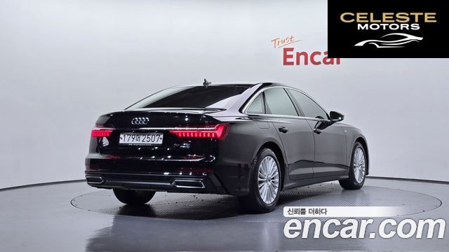 AUDI A6 (C8) 45 TFSI Quattro Premium 2020 — photo 2 sur 20
