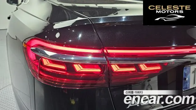AUDI A8 (D5) 55 TFSI Quattro LWB 2021 — photo 9 sur 31