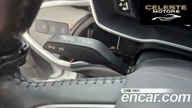 AUDI Q3 (F3) 35 TDI 2020 — photo 30 sur 38