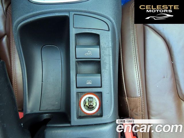 AUDI R8 5.2 V10 Spyder 2011 — photo 15 sur 25