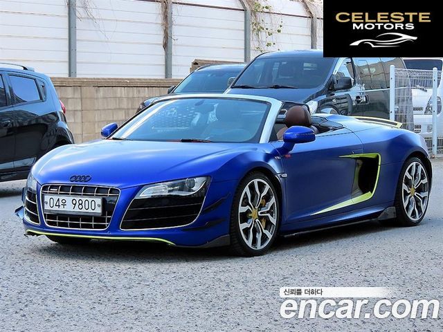 AUDI R8 5.2 V10 Spyder 2011 — photo 6 sur 25