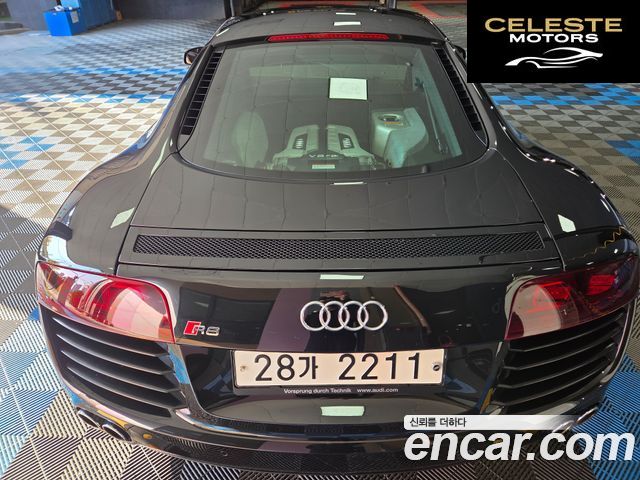 AUDI R8 4.2 V8 Coupé 2009 — photo 2 sur 18