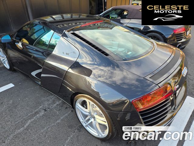 AUDI R8 4.2 V8 Coupé 2009 — photo 9 sur 18