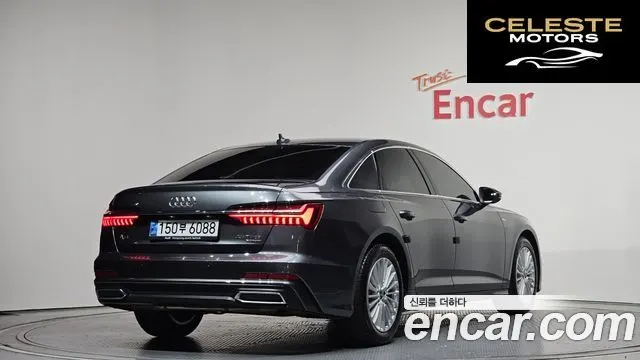 AUDI A6 (C8) 45 TFSI Quattro Premium 2021 — photo 2 sur 32