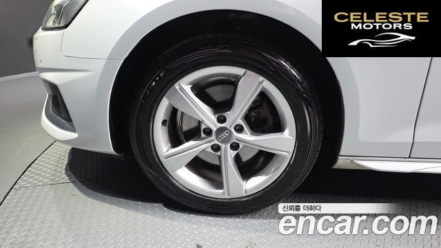 AUDI A4 (B9) 40 TFSI 2021 — photo 5 sur 30