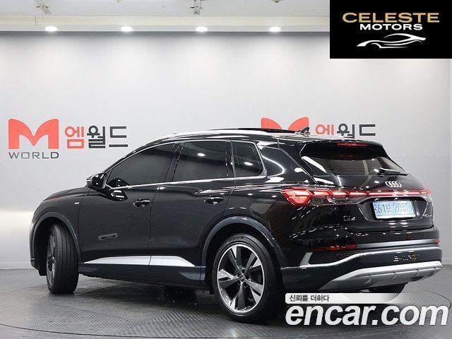 AUDI Q4 e-(F4) 40 Premium 2023 — photo 4 sur 26