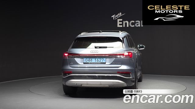 AUDI Q4 e-(F4) 40 Premium 2022 — photo 4 sur 20