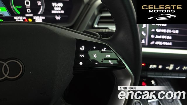 AUDI Q4 e-(F4) 40 Premium 2022 — photo 21 sur 39