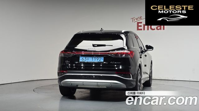 AUDI Q4 e-(F4) 40 Premium 2022 — photo 3 sur 39