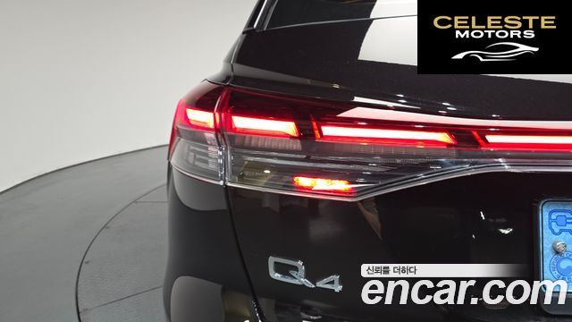 AUDI Q4 e-(F4) 40 Premium 2022 — photo 8 sur 39