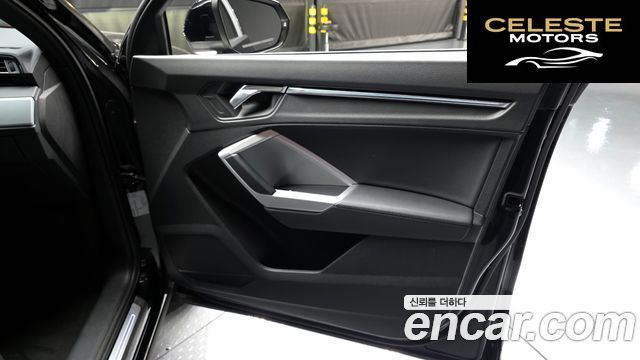 AUDI Q3 (F3) 35 TDI Premium 2023 — photo 14 sur 31