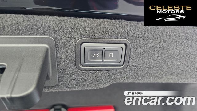 AUDI A8 (D5) 55 TFSI Quattro LWB 2021 — photo 22 sur 34
