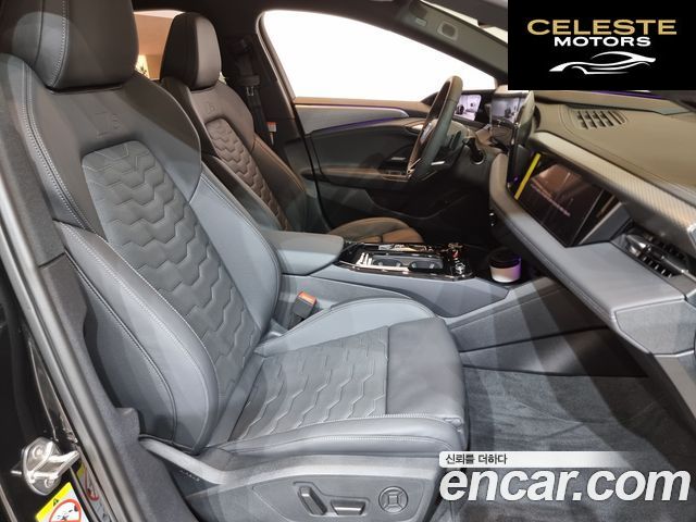 AUDI A6 e-Performance S Line 2025 — photo 10 sur 26