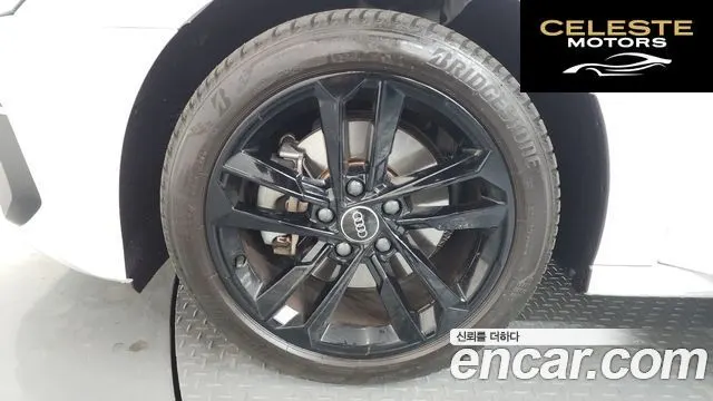 AUDI A3 (8Y) 40 TFSI 2023 — photo 5 sur 36