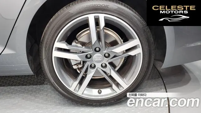 AUDI A4 (B9) 40 TFSI Premium 2019 — photo 7 sur 38