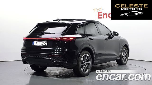 AUDI Q5 (80A) 45 TFSI Quattro S Line 2025 — photo 2 sur 36