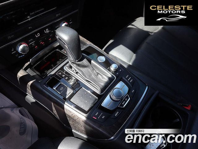 AUDI A6 40 TFSI Premium 2018 — photo 12 sur 26