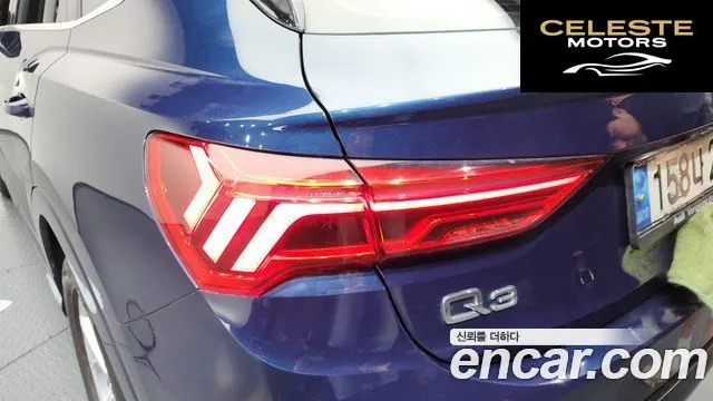 AUDI Q3 (F3) 35 TDI Sportback 2020 — photo 9 sur 43