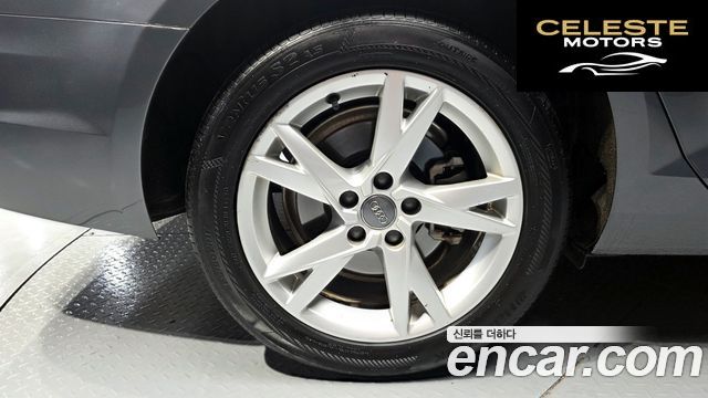 AUDI A4 (B9) 30 TDI Premium 2018 — photo 34 sur 34