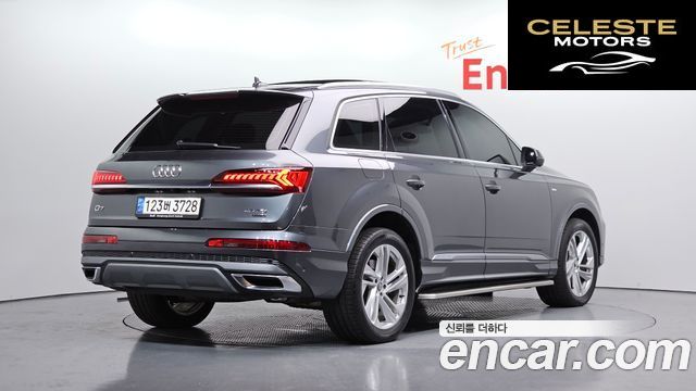 AUDI Q7 (4M) 45 TDI Quattro Premium 2021 — photo 2 sur 20