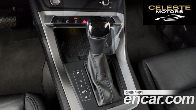 AUDI Q3 (F3) 35 TDI Sportback 2020 — photo 12 sur 43