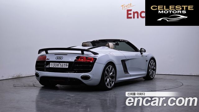 AUDI R8 5.2 V10 Spyder 2012 — photo 2 sur 26