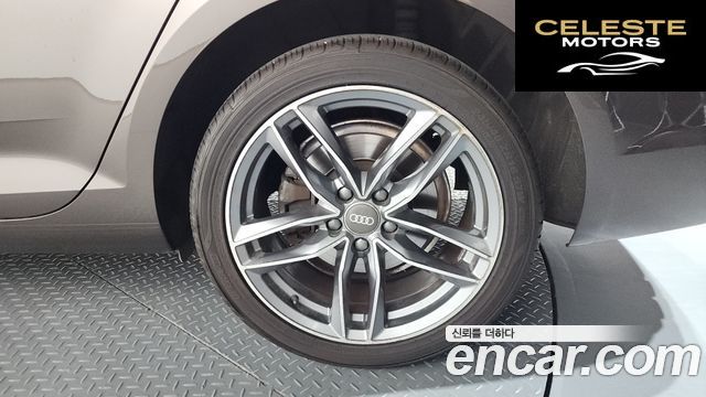 AUDI A4 (B9) 35 TDI Premium 2018 — photo 7 sur 40