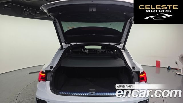 AUDI Q3 (F3) 35 TDI Premium Sportback 2022 — photo 26 sur 33