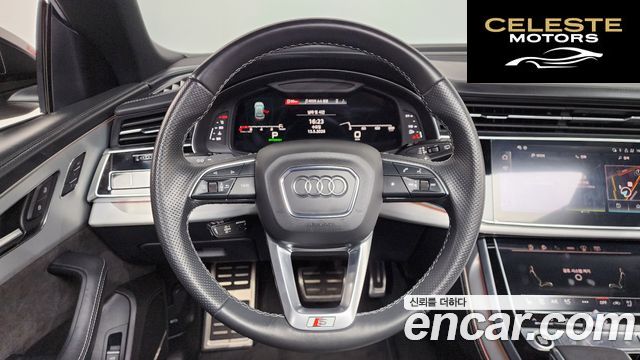 AUDI Q8 (4M) 55 TFSI Quattro Premium 2021 — photo 13 sur 20