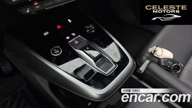 AUDI Q4 e-(F4) 45 Premium 2025 — photo 11 sur 36