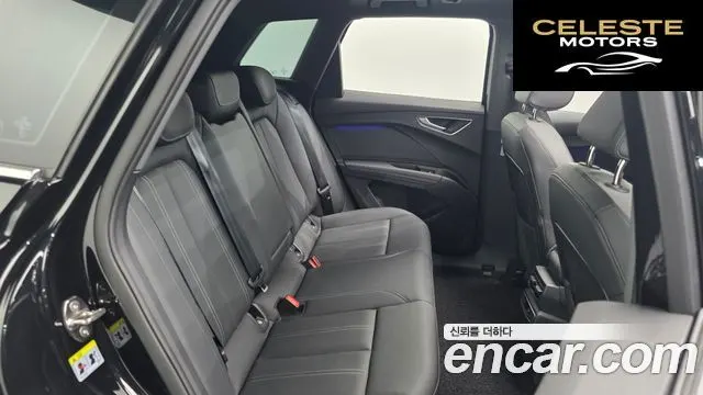 AUDI Q4 e-(F4) 45 Premium 2025 — photo 15 sur 36
