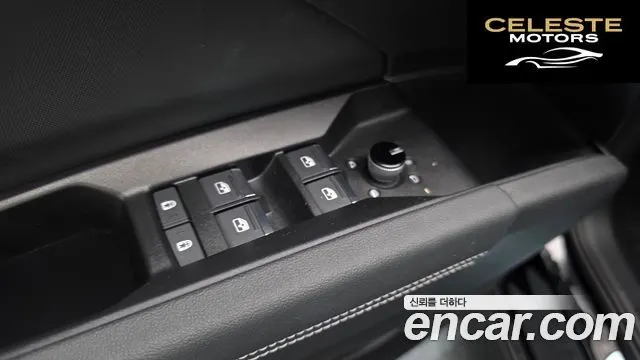 AUDI Q4 e-(F4) 45 Premium 2025 — photo 28 sur 36