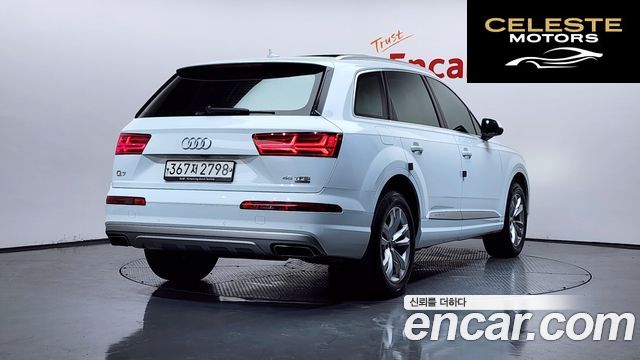 AUDI Q7 (4M) 45 TFSI Quattro 2019 — photo 2 sur 20