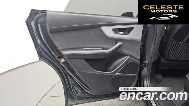AUDI Q8 (4M) 55 TFSI Quattro Premium 2023 — photo 14 sur 31