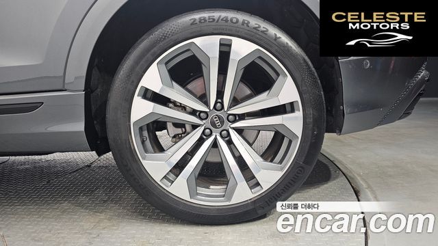 AUDI Q8 (4M) 55 TFSI Quattro Premium 2023 — photo 6 sur 31