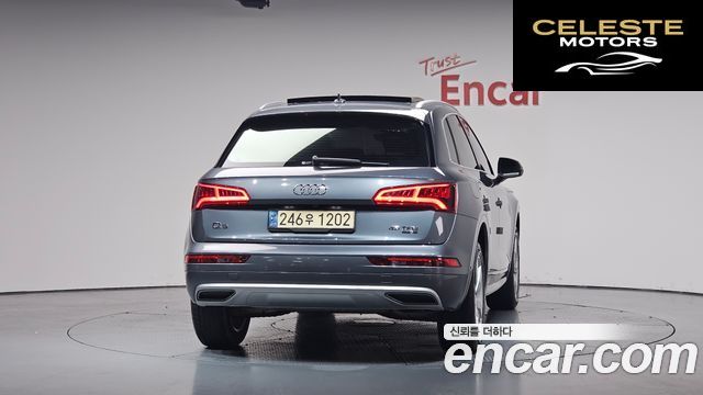 AUDI Q5 (FY) 45 TFSI Quattro Premium 2020 — photo 3 sur 34