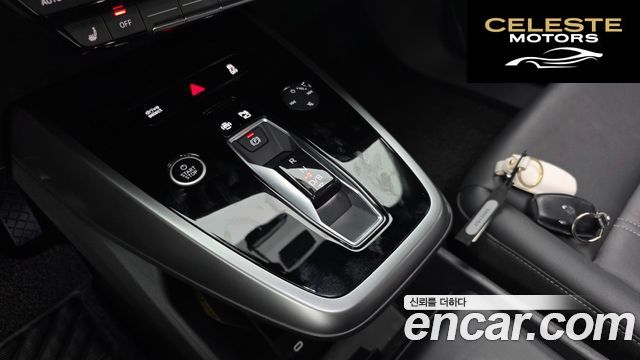 AUDI Q4 e-(F4) 45 Premium 2025 — photo 11 sur 36