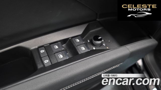 AUDI Q4 e-(F4) 45 Premium 2025 — photo 28 sur 36