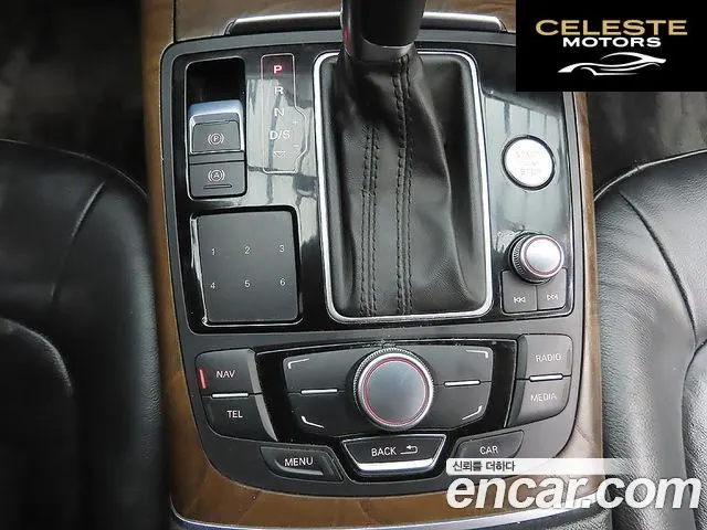 AUDI A7 3.0 TFSI Quattro Dynamic 2012 — photo 14 sur 26