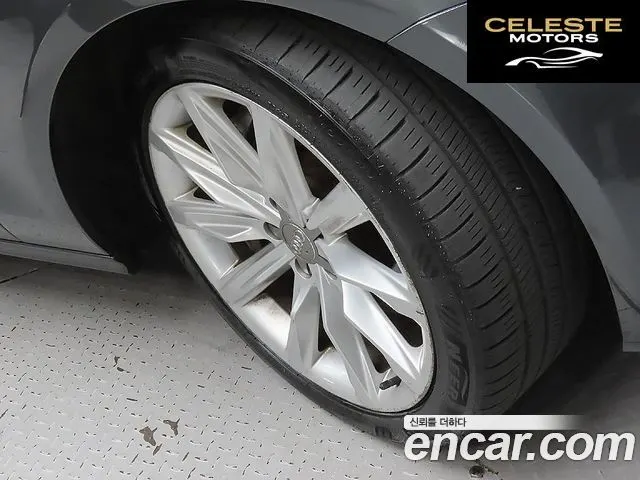 AUDI A7 3.0 TFSI Quattro Dynamic 2012 — photo 5 sur 26