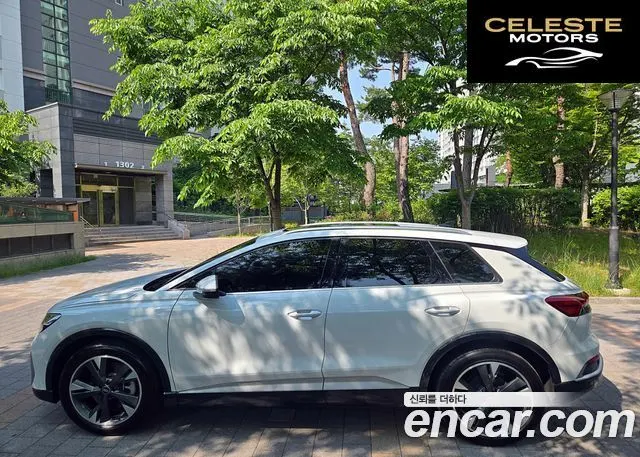 AUDI Q4 e-(F4) 40 Premium 2023 — photo 4 sur 26