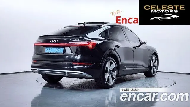 AUDI e-55 Quattro Sportback 2021 — photo 2 sur 20