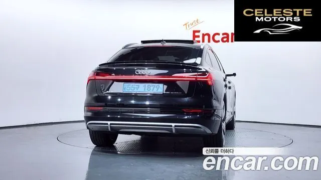 AUDI e-55 Quattro Sportback 2021 — photo 4 sur 20