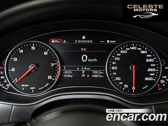 AUDI A7 40 TFSI Quattro Premium 2016 — photo 18 sur 26